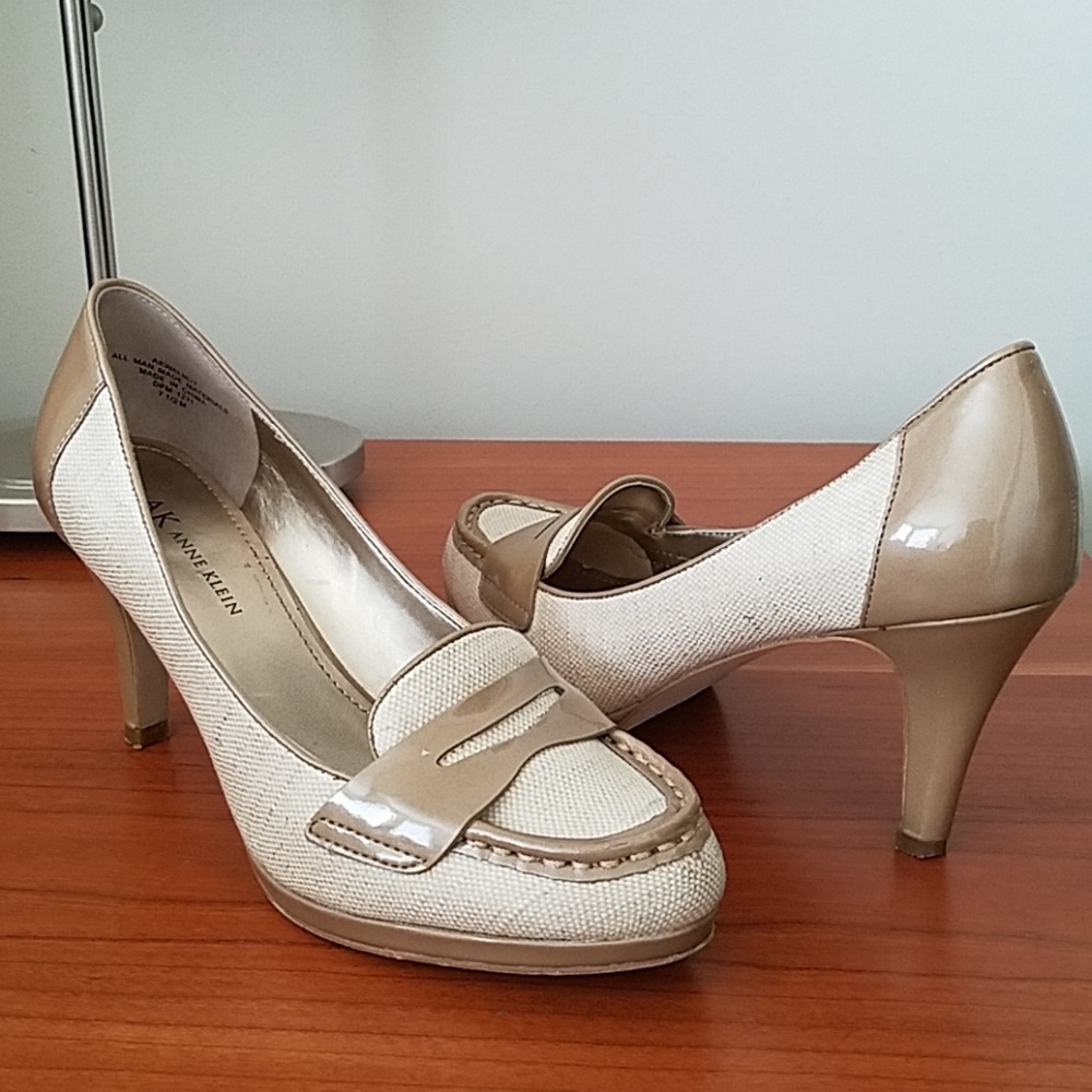 Anne Klein Pumps